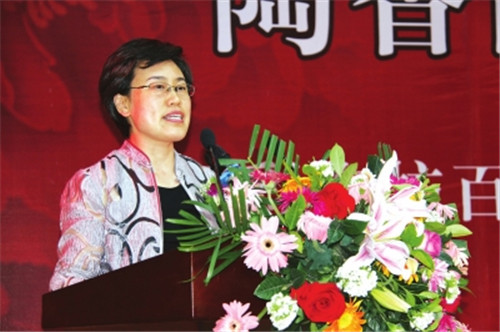 洛陽市委常委、組織部部長，洛陽市關心下一代工作委員會主任陳向平致辭