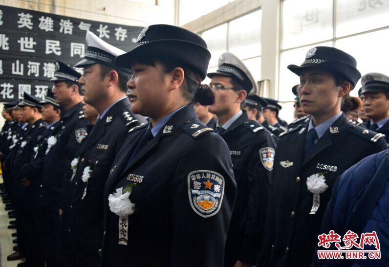 送別儀式上，姚世民的不少同志忍不住流下了眼淚
