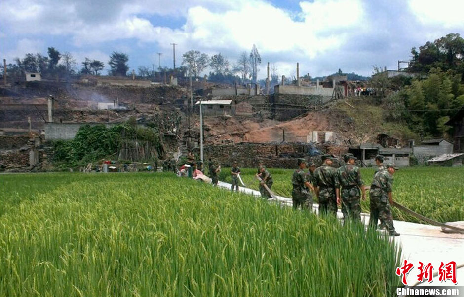 圖為火災(zāi)現(xiàn)場(chǎng)。沫浠 攝 圖片來(lái)源：CFP視覺中國(guó)
