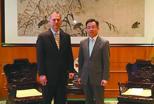 27日,中國外交部駐港特派員宋哲會見夏千福。