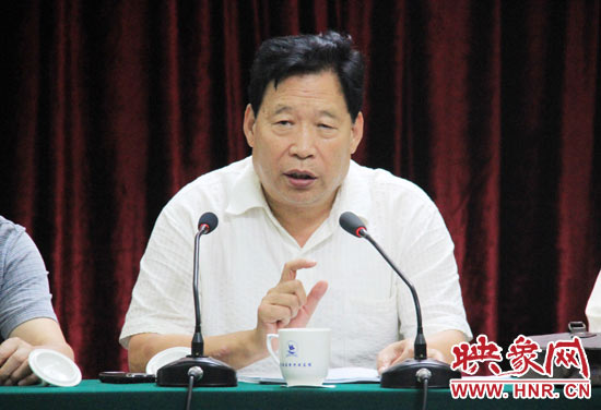 河南省愛心基金會理事長張世軍講話。