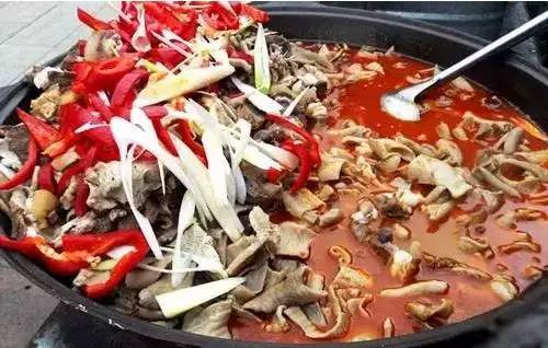 新疆奇葩”黑暗料理“ 你吃過(guò)嘛？