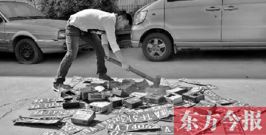 “老的哥”揭“黑車”猖獗原因，建議倒查假車牌、出租車使用機(jī)打發(fā)票