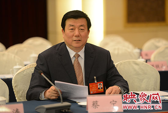全國人大代表、河南省人民檢察院檢察長蔡寧