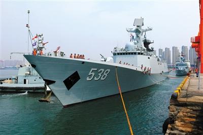 中國導(dǎo)彈護衛(wèi)艦煙臺艦——滿載排水量4000余噸，艦長134.1米，艦寬16米，是我國自主設(shè)計、研制的
