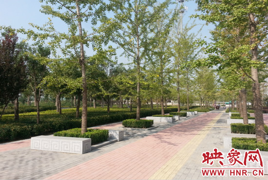 綠色生態(tài)廊道建設為市民提供了更多的休閑娛樂的場所。
