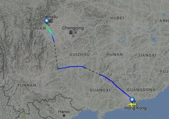  圖片來自航空網(wǎng)站flightradar24，圖顯示飛機(jī)安全降落成都