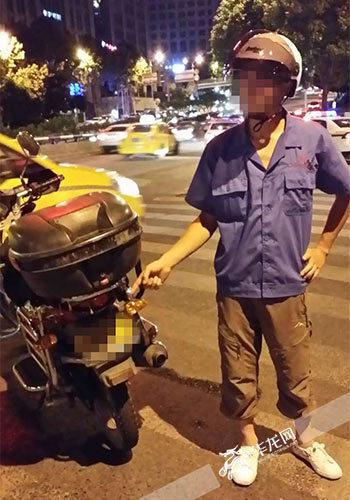 駕駛員主動要求進(jìn)行酒精含量測試。警方供圖