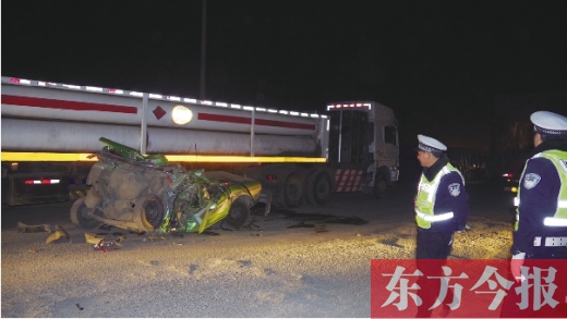 昨日下午，鄭平路與107國道并線處突發(fā)車禍，造成鄭平路擁堵兩個(gè)多小時(shí)
