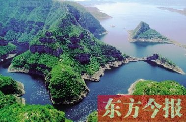 碧水藍(lán)天有綠色,是濟(jì)源人生活的愿望。如今,正是因?yàn)闈?jì)源有山有水,綠樹成蔭,很多在外工作的濟(jì)源人慢慢選擇回家鄉(xiāng)買房定居。