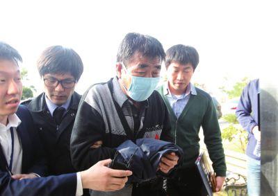 　4月19日，“歲月”號(hào)船長(zhǎng)李俊錫被正式逮捕資料圖片。