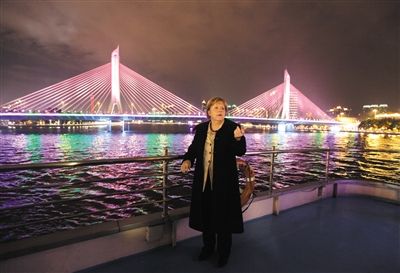 2012年2月3日，德國總理默克爾夜游廣州。