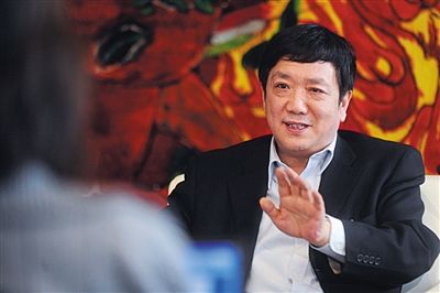 　政協(xié)委員、中國電力投資集團(tuán)總經(jīng)理陸啟洲稱，7800元是其每月基本工資。資料圖片/新京報記者 楊杰