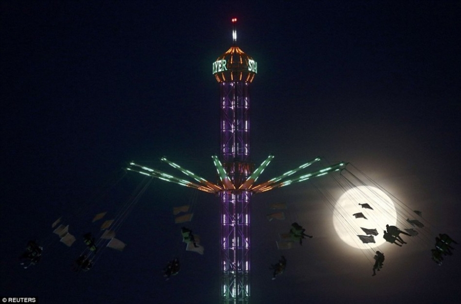 68年來最大！今晚夜空上演超級月亮