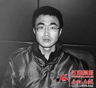 阿輝照片。（當(dāng)?shù)鼐教峁? uploadpic=